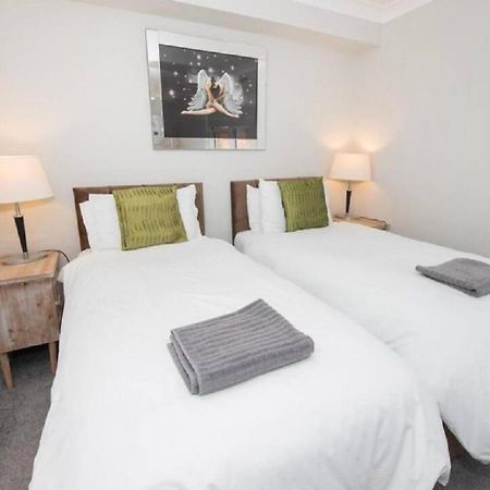 Pelican-Stylish 2-Bed Apartment Close To Beach & Town 斯卡伯勒 外观 照片