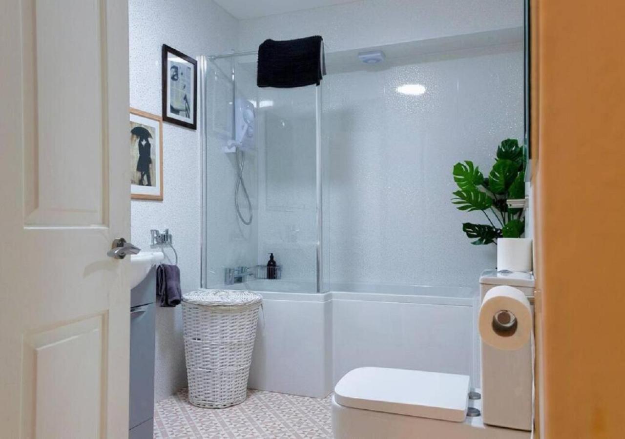 Pelican-Stylish 2-Bed Apartment Close To Beach & Town 斯卡伯勒 外观 照片